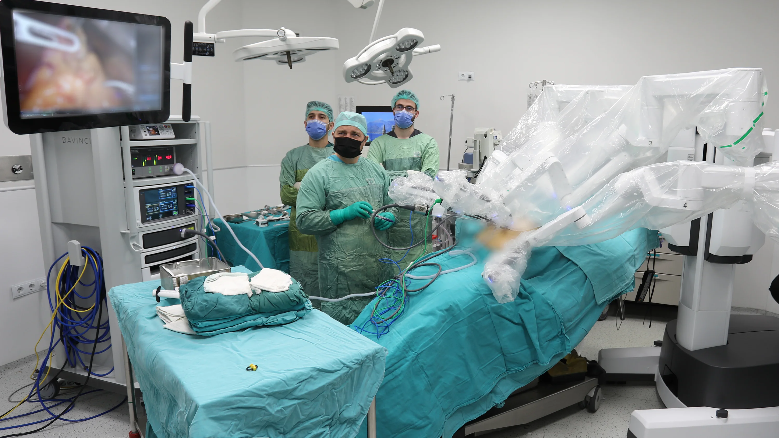 Selçuk Tıp’ta ikinci robotik cerrahi sistemiyle kapasite güçlendirildi